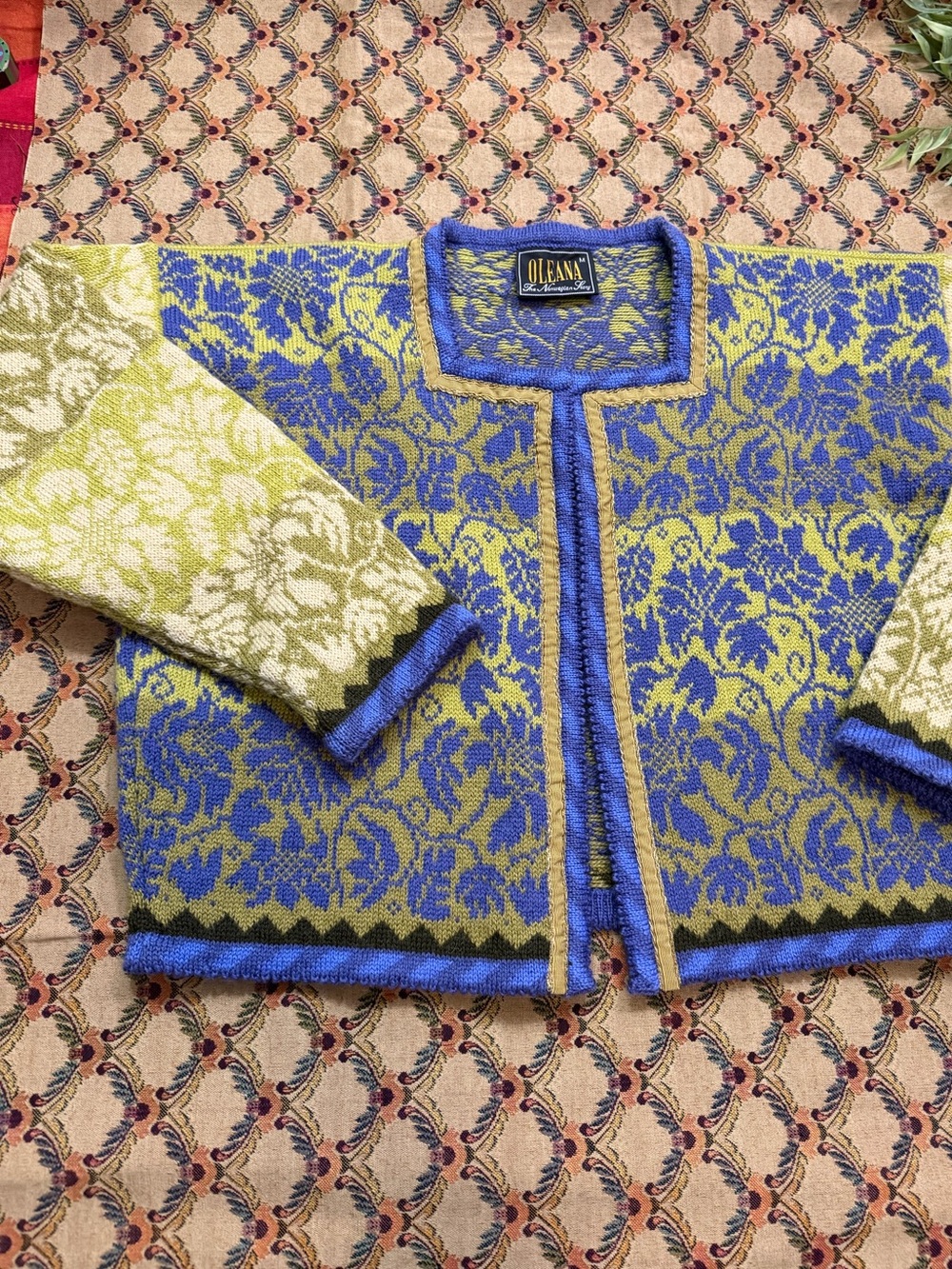 Oleana The Norwegian Story wool open cardigan